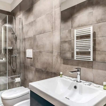 Nest House Prati 아파트 *