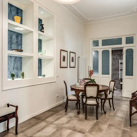 Nest House Prati 아파트